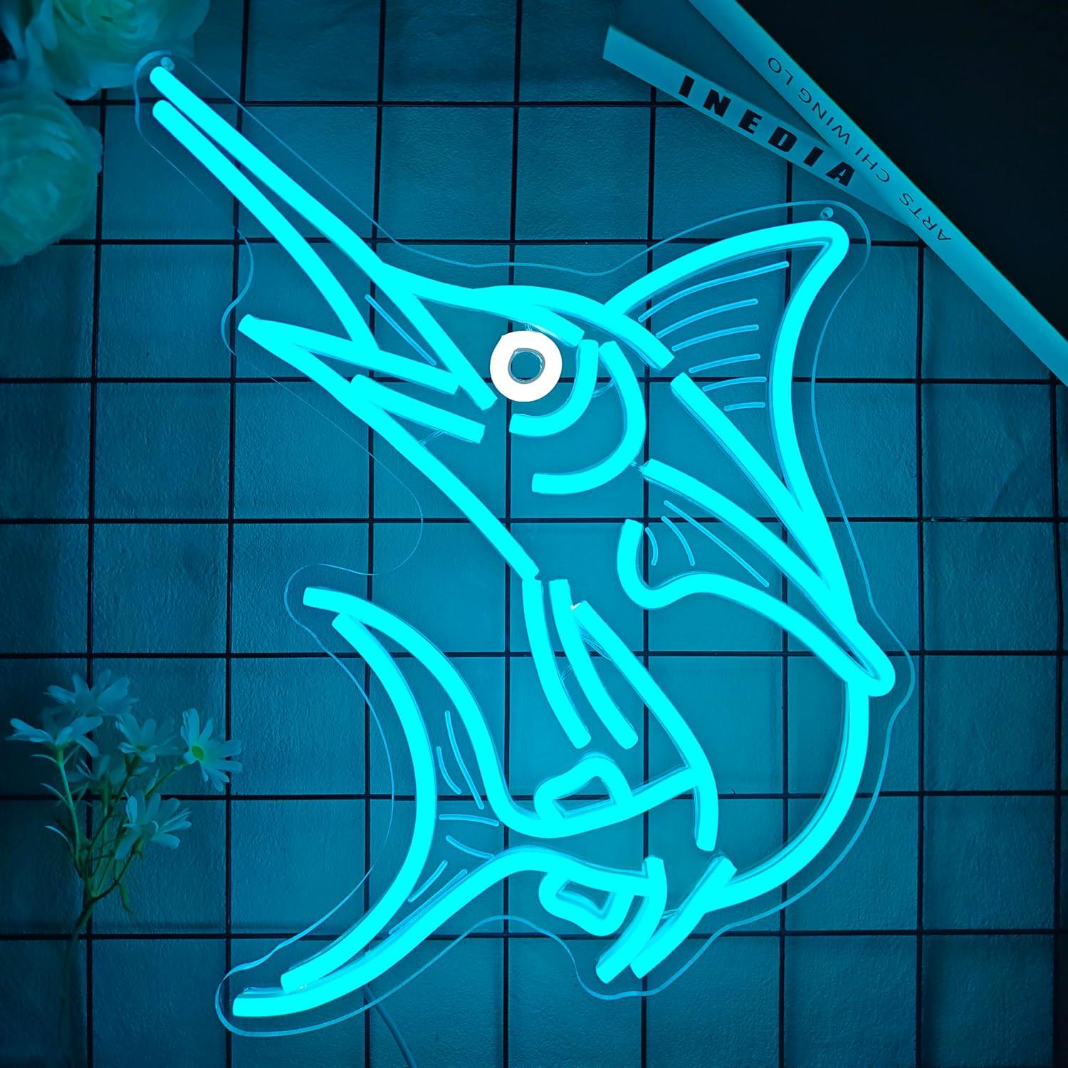 لافتة نيون على شكل سمكة المارل - مراجعة Home Bar Signs وسعره