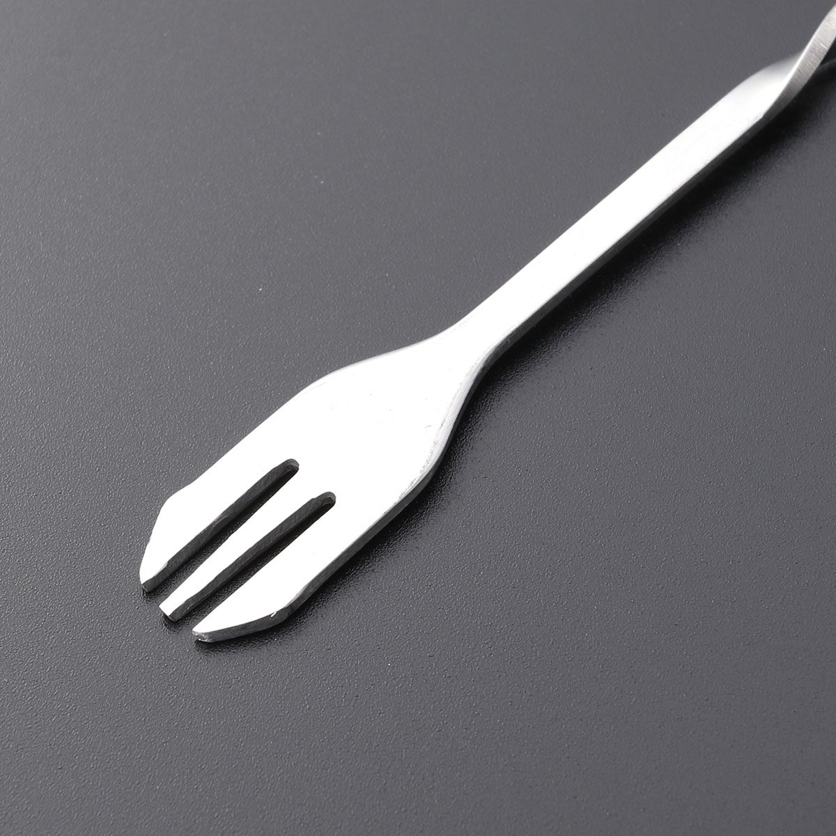 ملعقة ملتوية من الفولاذ المقاو - مراجعة Bar Spoon Twisted وسعره
