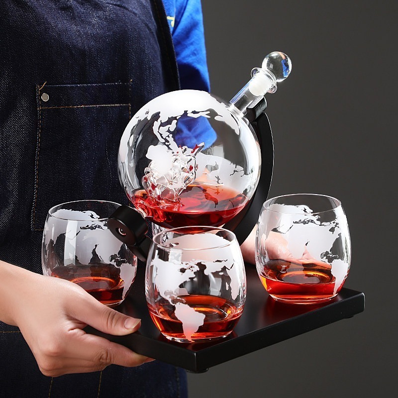 مجموعة إبريق نبيذ زجاجي مزخرف  - مراجعة Home Bar Stand وسعره