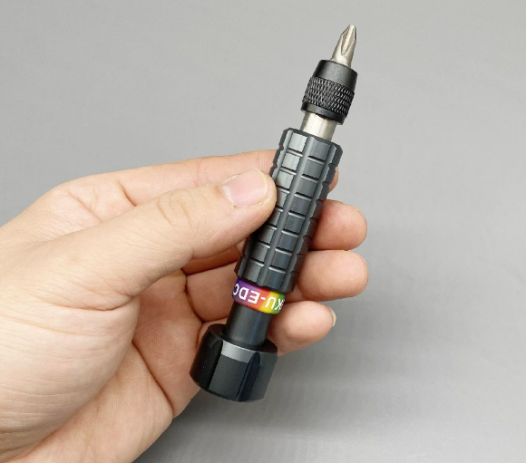 مفك براغي متعدد الأغراض مقاس 6 - مراجعة Speed Pourer Cap وسعره